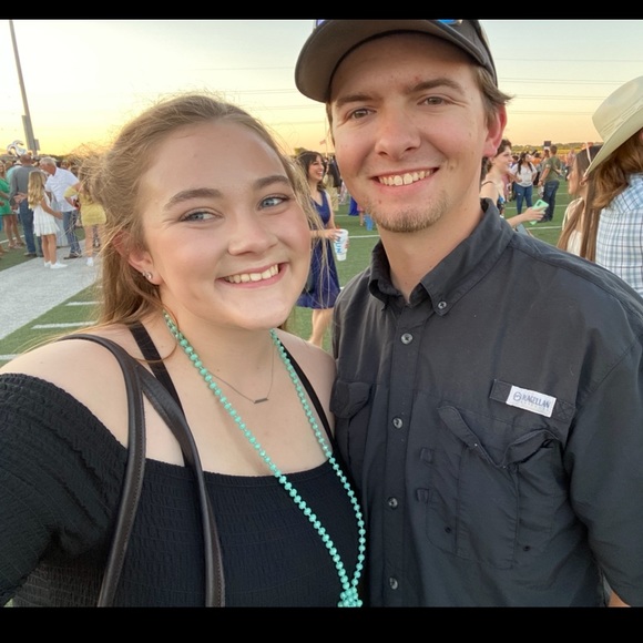 Profile Picture of Jerin Milam (@jerinbeth) on Poshmark