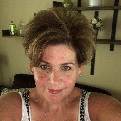 Profile Picture of Pam Curran (@PamCurran1) on Twitter