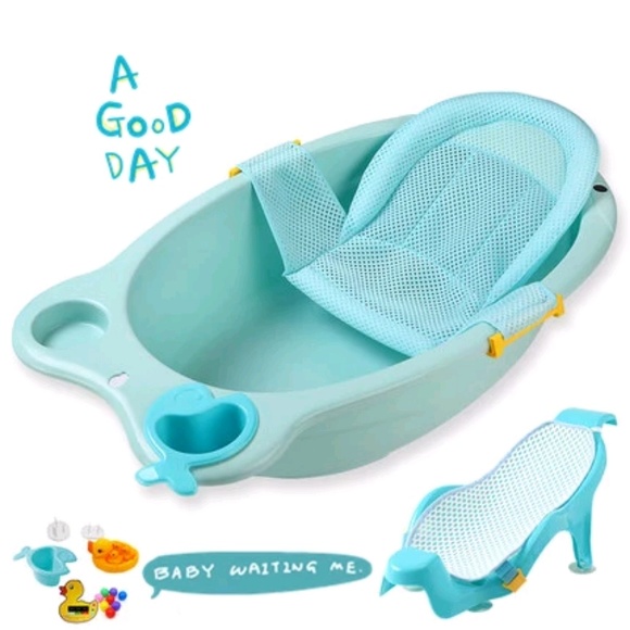 Profile Picture of Madeline Caraballo (@madepooch) on Poshmark