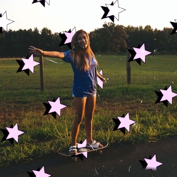 Profile Picture of Tabitha Gill (@tabitha0422) on Poshmark