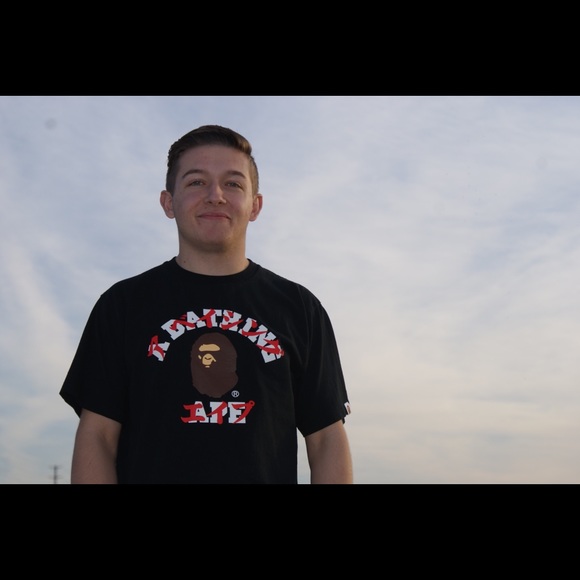 Profile Picture of Amir Saries (@amirshype) on Poshmark