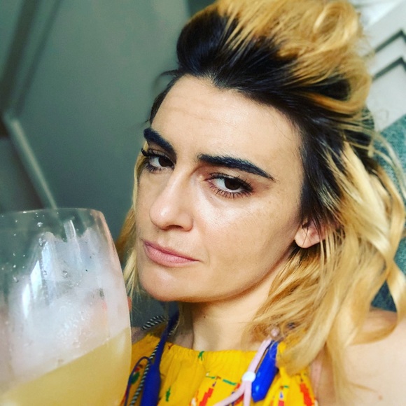 Profile Picture of Sheridan Harbridge (@theshezbot) on Poshmark