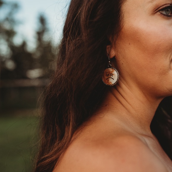 Profile Picture of Ashley Suitor (@asuitor) on Poshmark