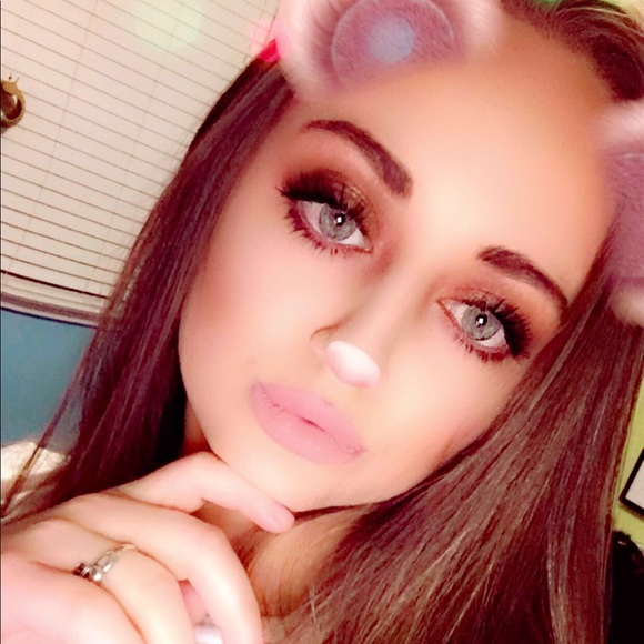 Profile Picture of Karly Mcdaniel (@kush_mami420) on Poshmark