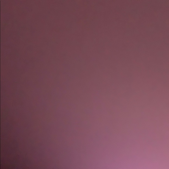 Profile Picture of Emily Nardinocchi (@emilyn1088) on Poshmark