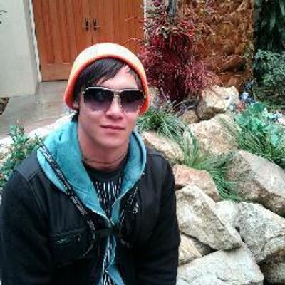 Profile Picture of Jon (@@JonFickle) on Twitter