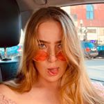 Profile Picture of Lily Messmer (@lilymessmer) on Instagram