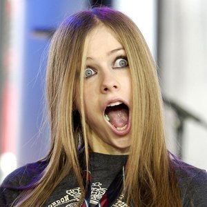 Profile Picture of Avril Lavigne Deluxe (@lavigne_deluxe) on Myspace