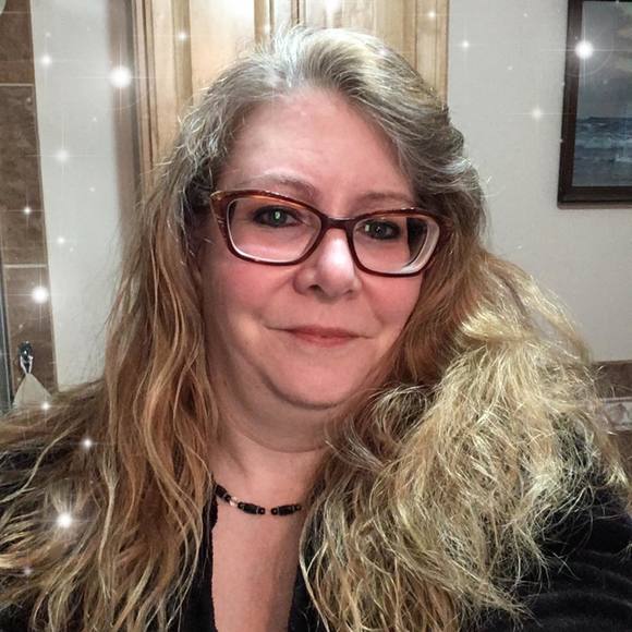 Profile Picture of Balinda Eilbacher (@herm271967) on Poshmark