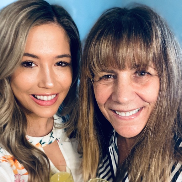 Profile Picture of Lauren Tarson (@ltarson25) on Poshmark