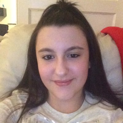 Profile Picture of Chloe Byrd (@chloebyrd54) on Twitter