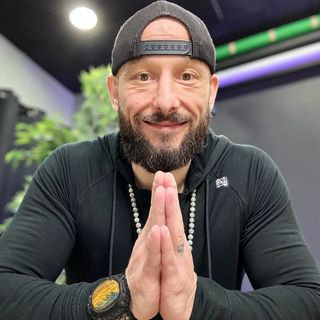 Profile Picture of George Bryant | Marketing + Customer Journey Expert (@itsgeorgebryant) on Instagram