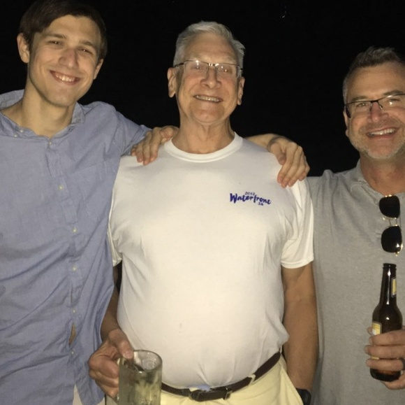 Profile Picture of Mike Scheurich (@gmscheurich) on Poshmark