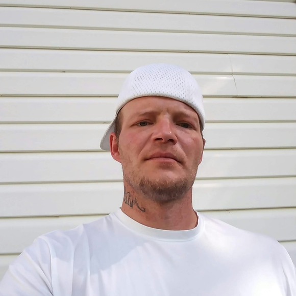 Profile Picture of Dustin Mattox (@mattoxcapone) on Poshmark