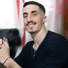 Profile Picture of   Carolina Calimaris Sena... (@carolinacalimaris) on Tiktok