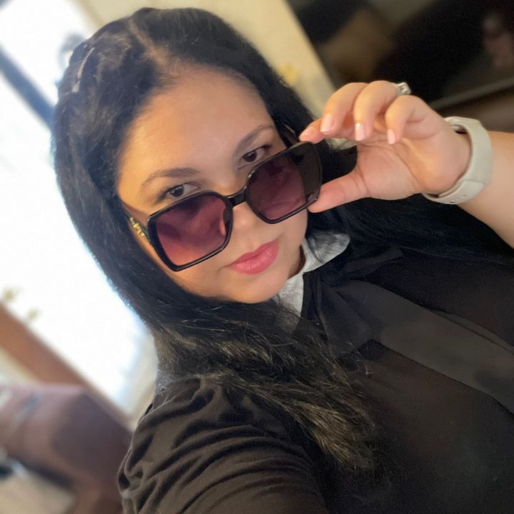 Profile Picture of Alexandra Luciano (@chical1nda.aley) on Tiktok
