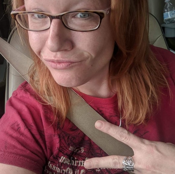 Profile Picture of Rose Eversgerd (@rosyglow) on Poshmark