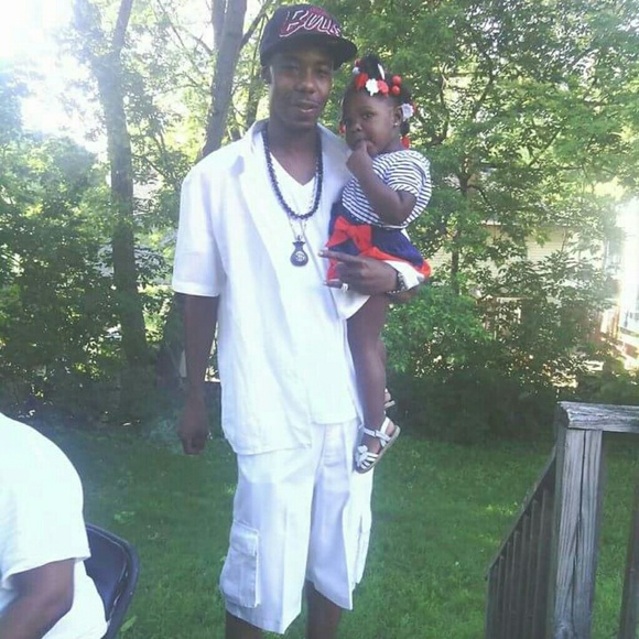 Profile Picture of Tremell Boyd (@tremellsr) on Poshmark