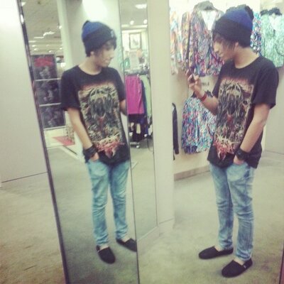 Profile Picture of Zach Click Here (@HipsterSid) on Twitter