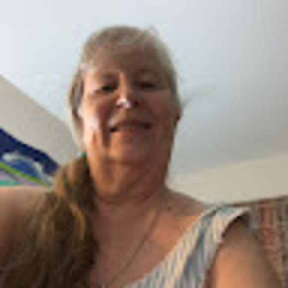 Profile Picture of Gale Simpson preston (@gerrit125) on Poshmark