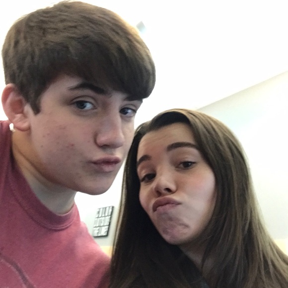 Profile Picture of Daylon Reser (@daylonreser) on Poshmark