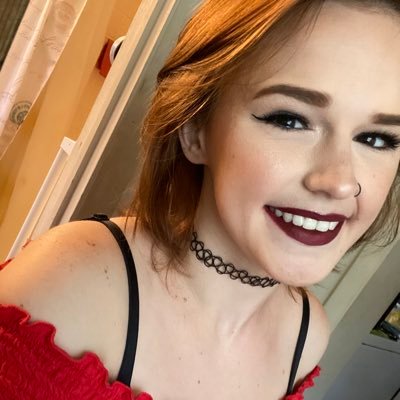 Profile Picture of Lacey(i Post Memes 😂 💛) (@numba1FINMK) on Twitter