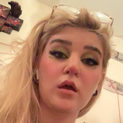 Profile Picture of Avii Van Praagh (@John_Wayne_Racy) on Twitter