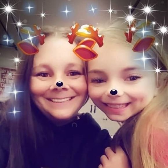 Profile Picture of Jamie Hahn (@jamiehahn85) on Poshmark