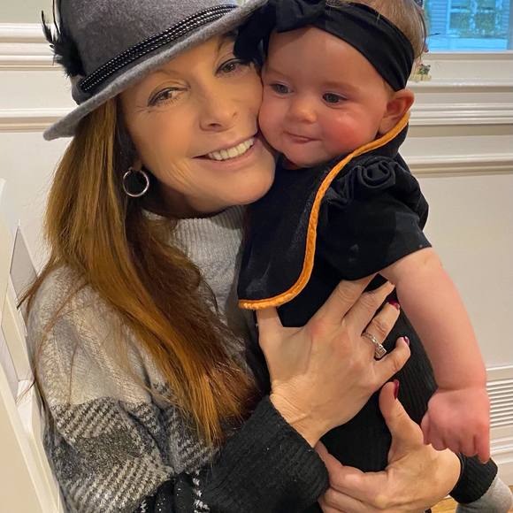 Profile Picture of Roseann Graffia (@cheche518) on Poshmark