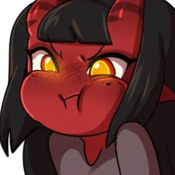 Profile Picture of Megan Grosvenor (@meganx0ffline) on Poshmark