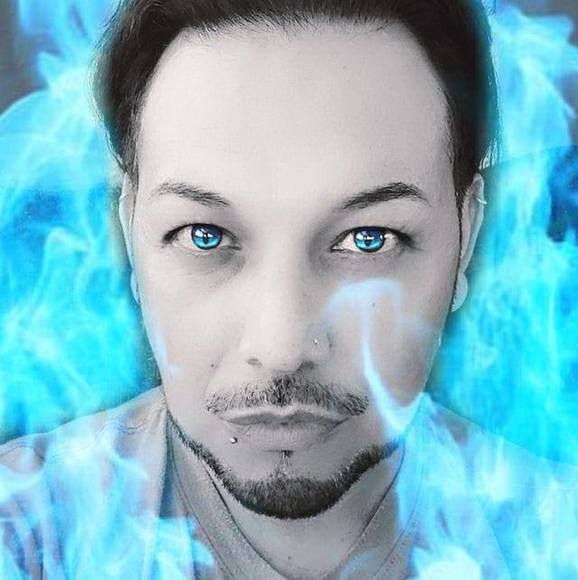 Profile Picture of Paul Castro (@pacman76) on Poshmark