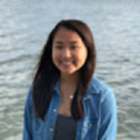 Profile Picture of Amy Nishijima (@amynishijima) on Poshmark