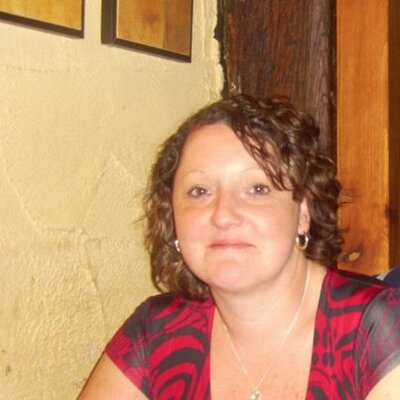 Profile Picture of Amanda J Elms (@amandaelms) on Twitter