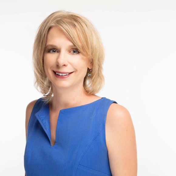 Profile Picture of Amy Willaby (@awillaby) on Poshmark