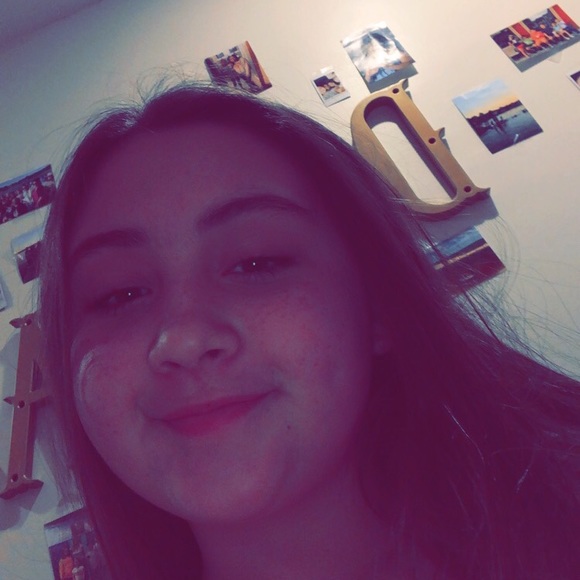 Profile Picture of Gianna Mauro (@gianna_m_m11) on Poshmark