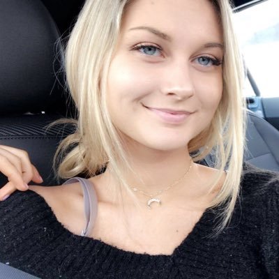 Profile Picture of Claire Hoffman (@claireehoffmann) on Twitter