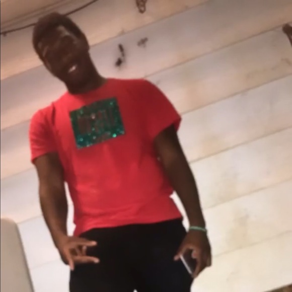 Profile Picture of Kevin Burden (@lorsmoke12) on Poshmark