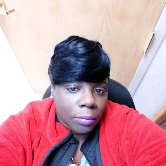 Profile Picture of Joyce Murphy (@1blacknurse) on Poshmark