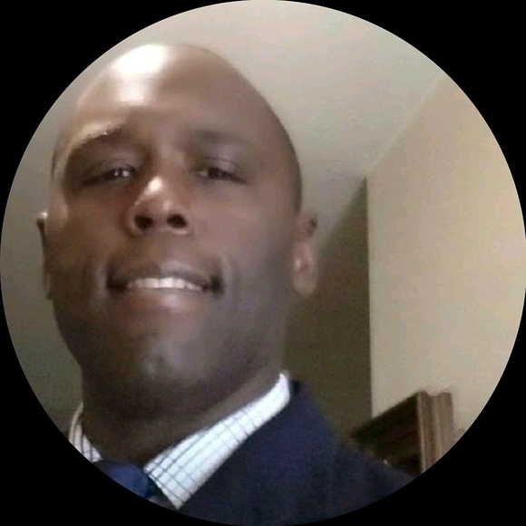 Profile Picture of David Roosevelt (@davidroosevelt) on Poshmark