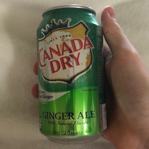 Profile Picture of Fake Faker (@fakefaker) on Poshmark