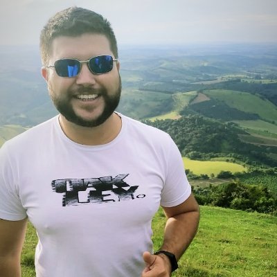 Profile Picture of Christopher ॐ (@chriis_benjamin) on Twitter