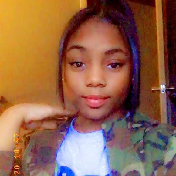 Profile Picture of Nadia Wilson (@nadiaw127) on Poshmark