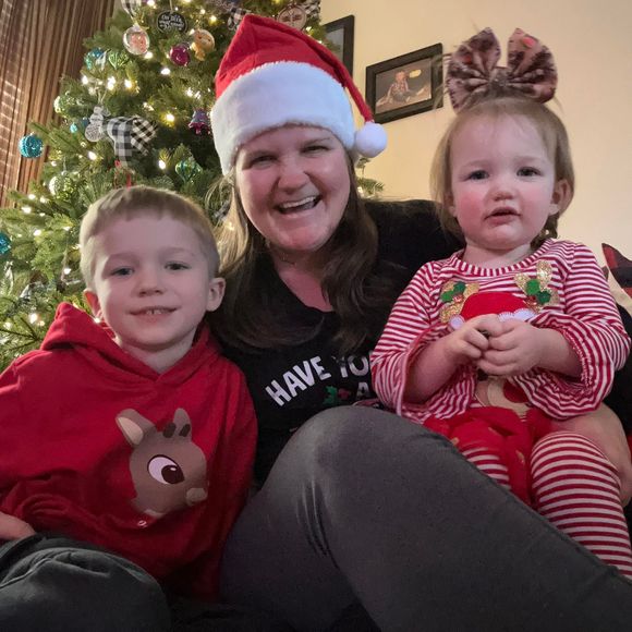 Profile Picture of Amber Wilburn (@amberwilburn482) on Poshmark