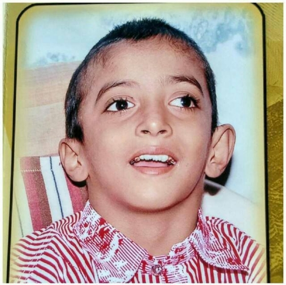 Profile Picture of Kanovaja kanovaja Kanovaja (@kanovaja2001) on Poshmark