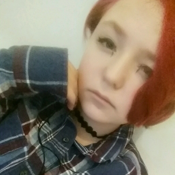 Profile Picture of Cheyenne Yates (@rollinggaaru) on Poshmark