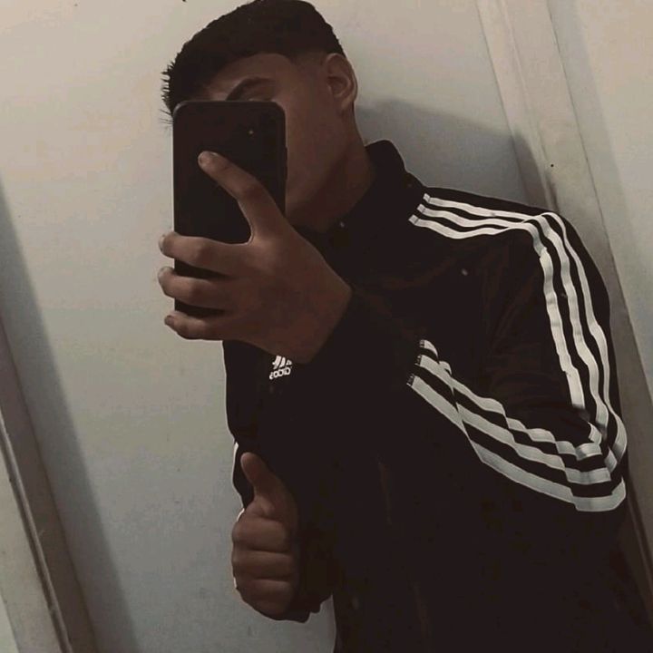 Profile Picture of 🏄 (@daviwczz) on Tiktok