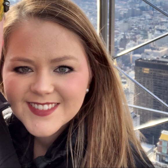 Profile Picture of Caitlin Roehrman (@croehrman) on Poshmark