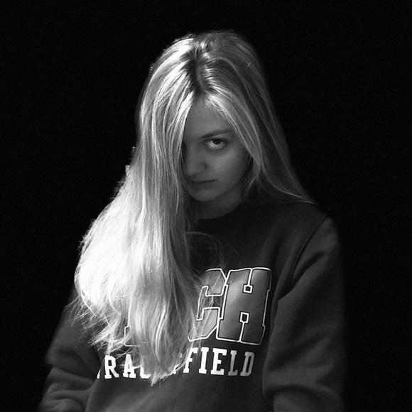 Profile Picture of Gabriella Carcelli (@gcarcelli) on Poshmark