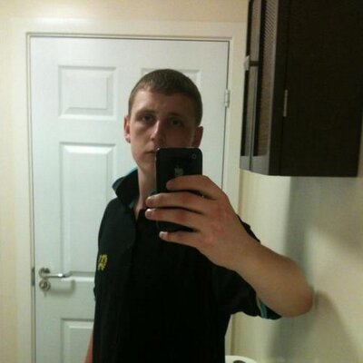 Profile Picture of Darryl Carson (@Dazzer1995) on Twitter