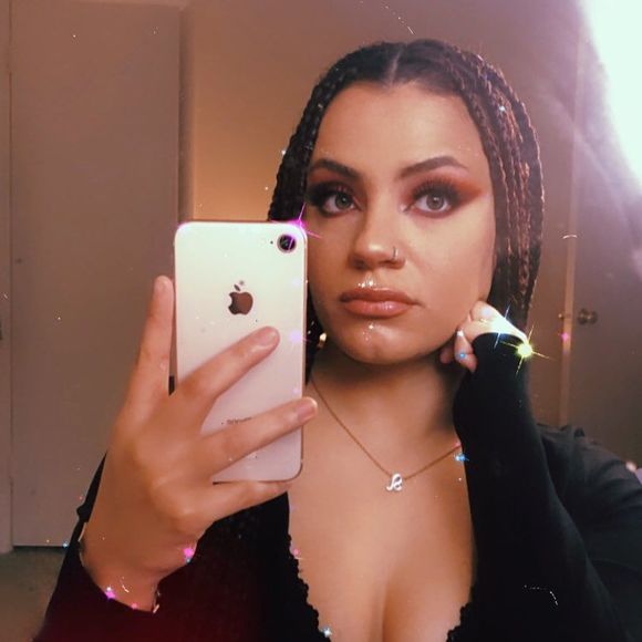 Profile Picture of Michele' Carberry (@m_carberry) on Poshmark